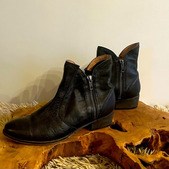 Seychelles  chelsea boots! ✌️ - Picture 2 of 3